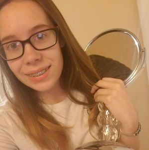 Meet your Posher, Casey